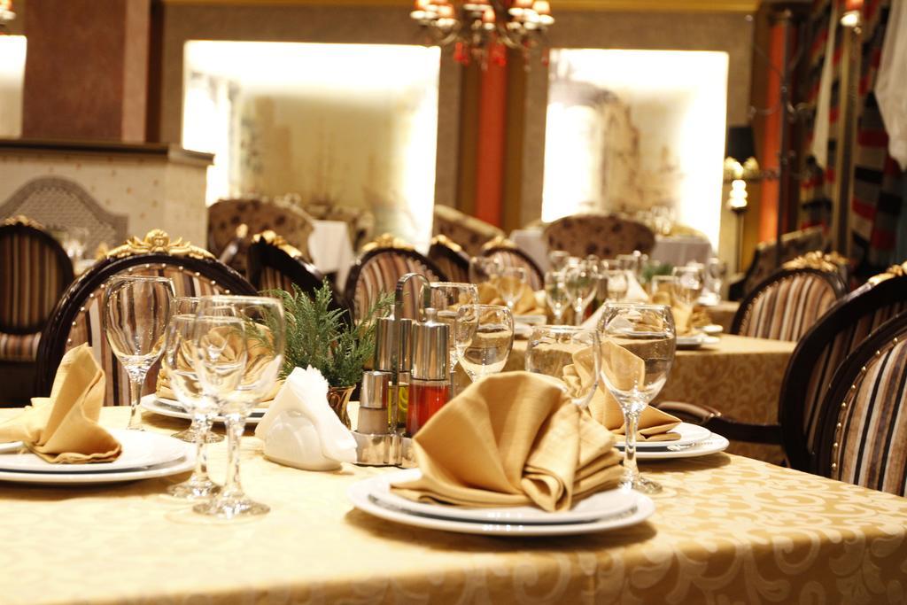 Hotel Bel Conti Shkallnur
