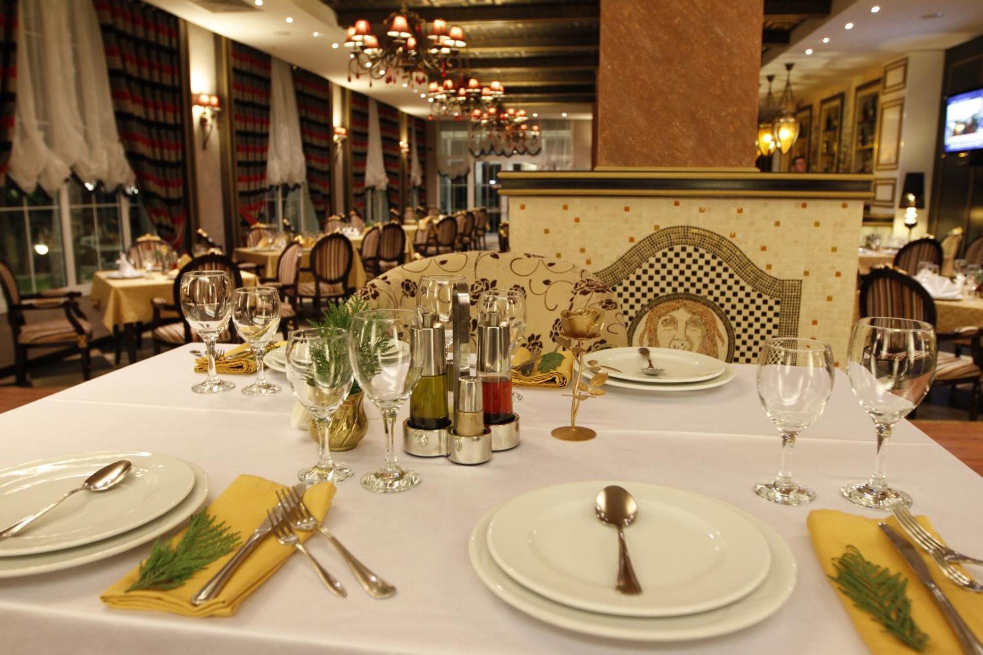 Bel Conti Hotel Shkallnur